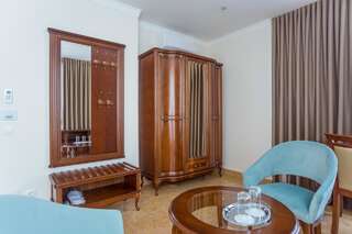 Отель Ambassador Hotel Кишинёв Апартаменты Делюкс-5