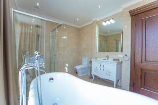Отель Ambassador Hotel Кишинёв Апартаменты Делюкс-6