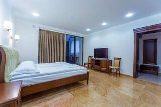 Отель Ambassador Hotel Кишинёв Апартаменты-4