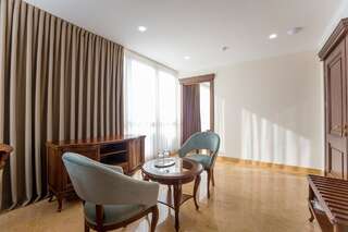 Отель Ambassador Hotel Кишинёв Апартаменты Делюкс-7