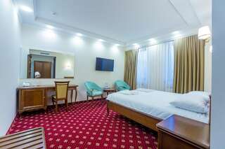 Отель Ambassador Hotel Кишинёв Большой двухместный номер с 1 кроватью-10